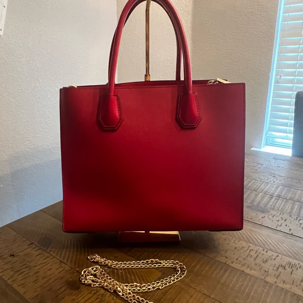 Michael Kors Vibrant Red Bag - Picture 2 of 11